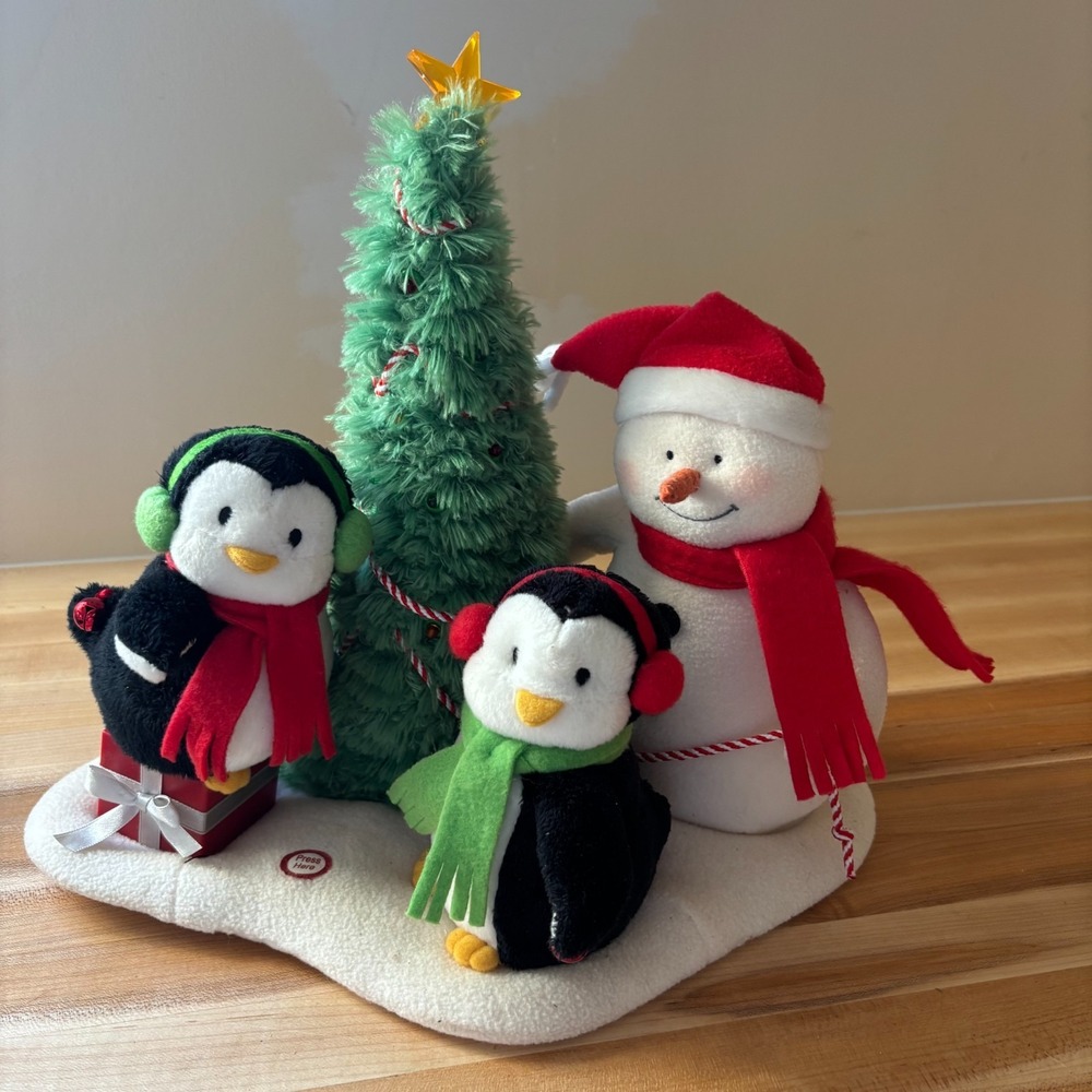 Hallmark 2006 "Very Merry Trio" Jingle Pals Plush Animated Singing Snowman Works